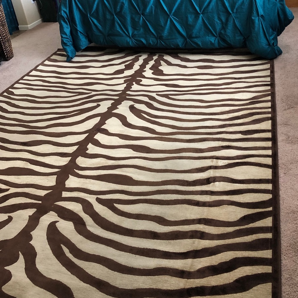 Saphir Area Rug - Picture 2 of 6